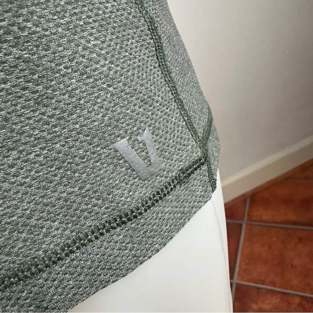 Vuori Men’s Grandview Tech Tank Top - Picture 3 of 9